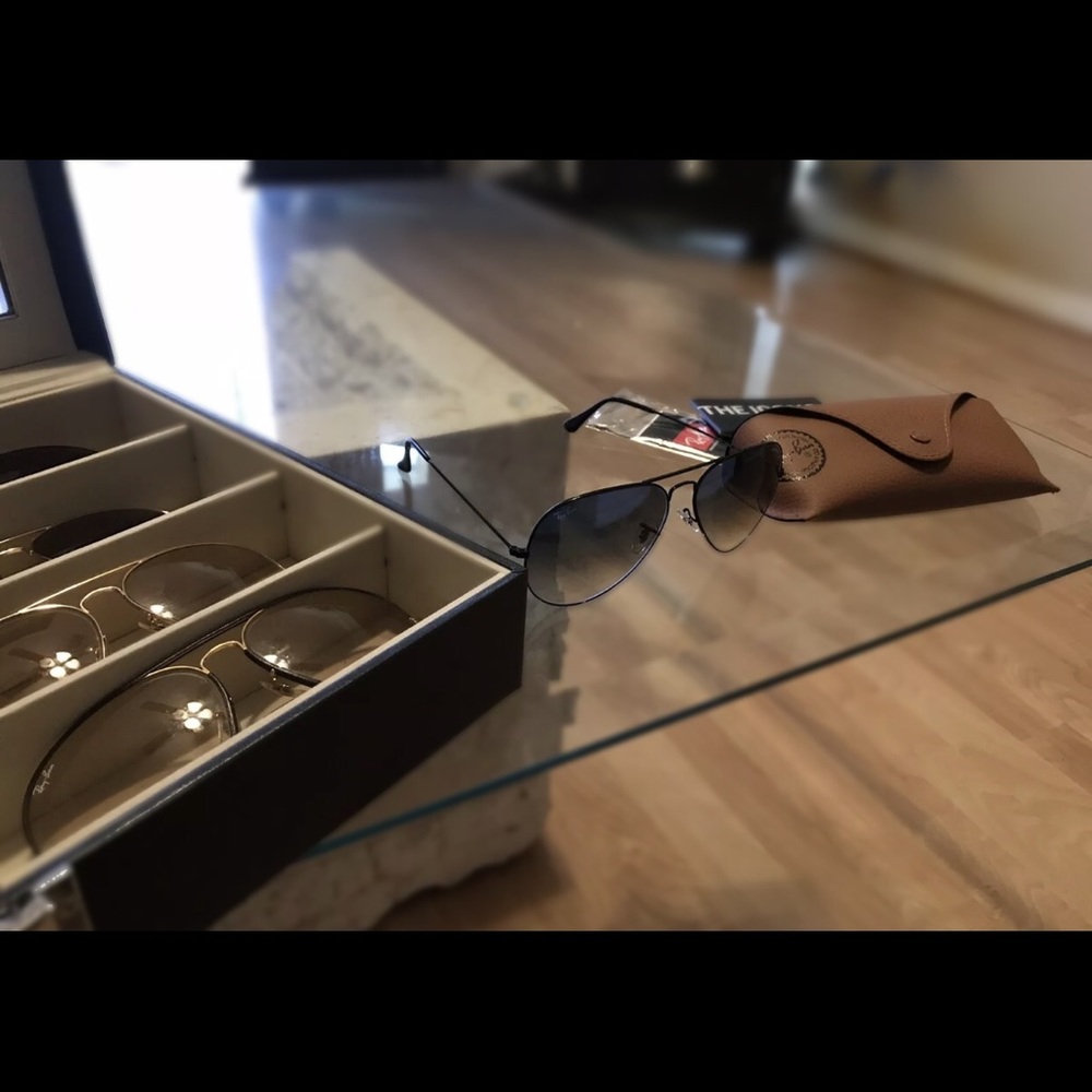 Black Gradient Ray-Bans - Picture 4 of 8